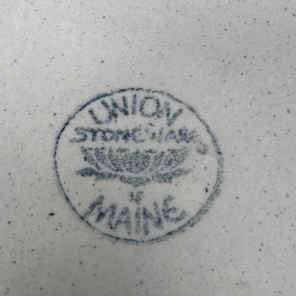 Union Stoneware of Maine Baking Dish 8" White Vegetable Blueberry Round Pottery - Picture 7 of 11